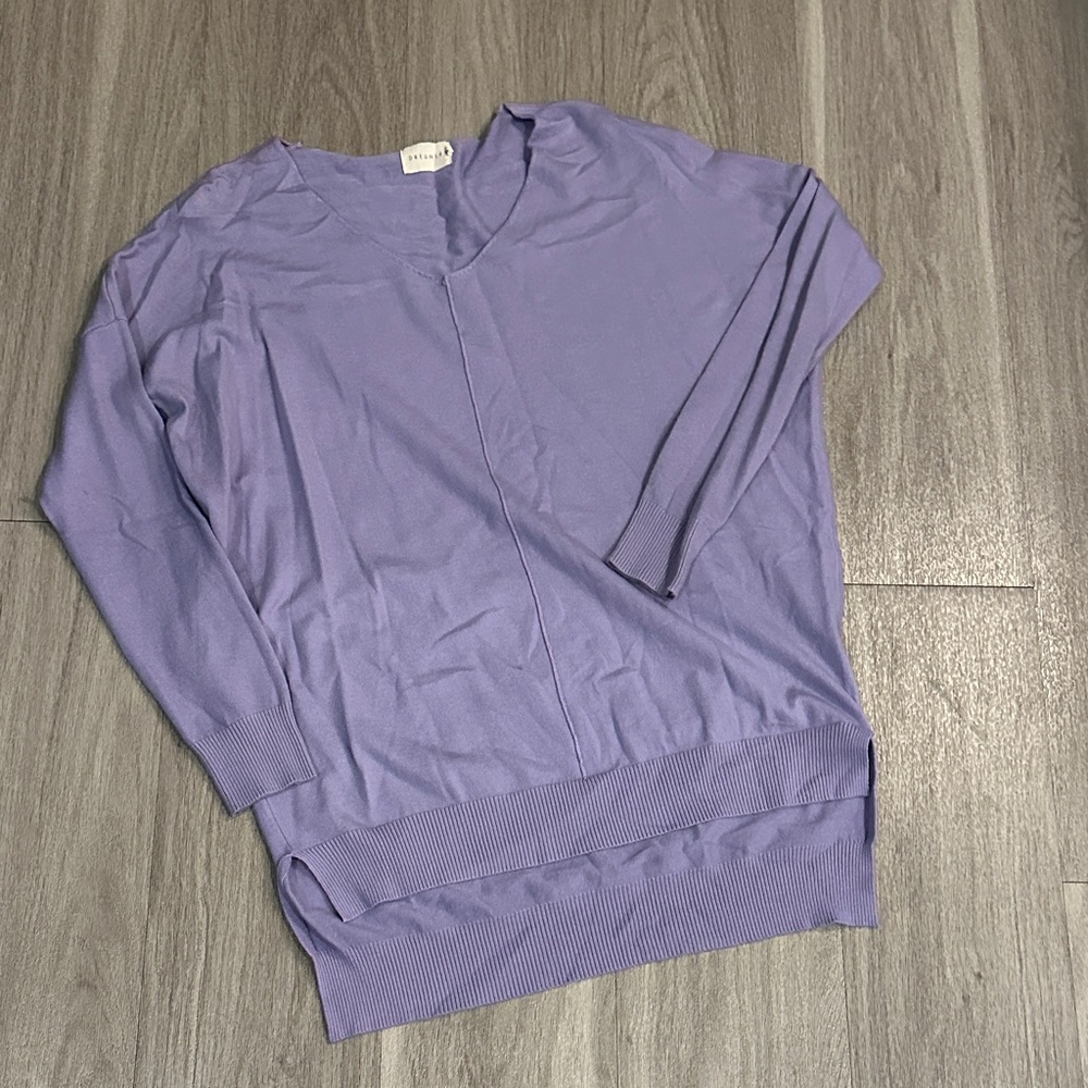 Dreamers - Lavender V-Neck Sweater